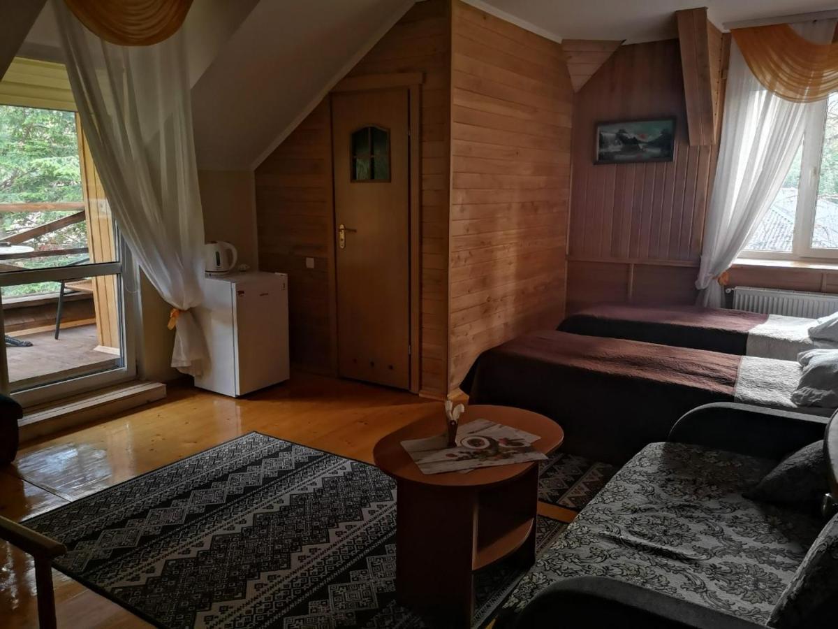 Hotel Yavir Yaremche Bilik gambar